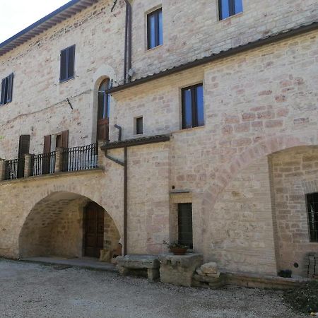 Assisi Hus Stanza Tripla In Appartamento Buitenkant foto