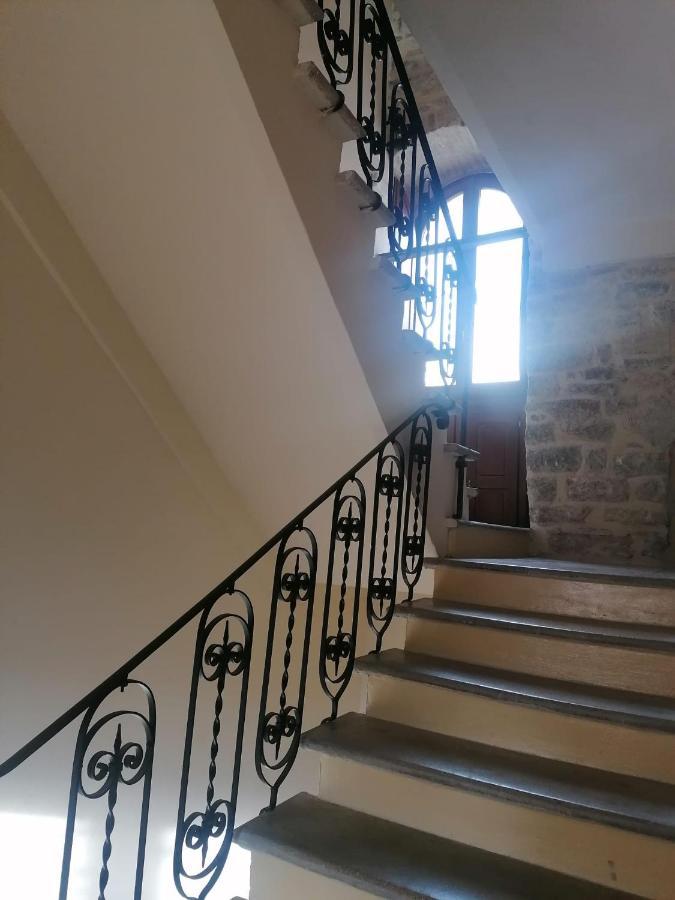 Assisi Hus Stanza Tripla In Appartamento Buitenkant foto